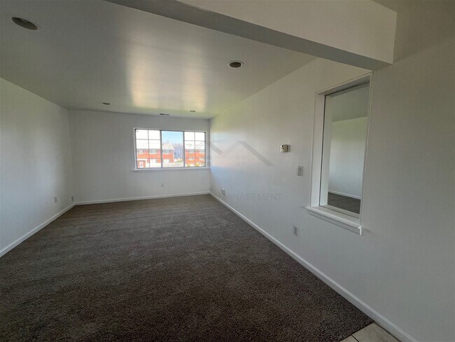 Photo - 8140 Crestview Drive Apt #4, Sterling Heig... Unit 4