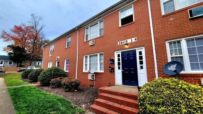 Building Photo - 1602 Magnolia St