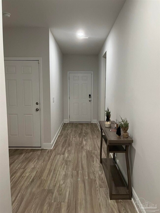 Photo - 7943 Burnside Lp