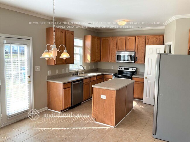 Photo - 122 Elgin Ln