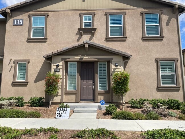 Photo - Temecula Home Ready for Lease!!!