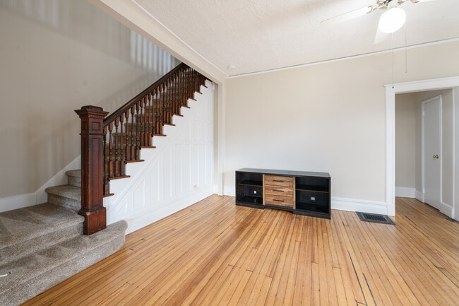 Photo - 64 Harding Rd