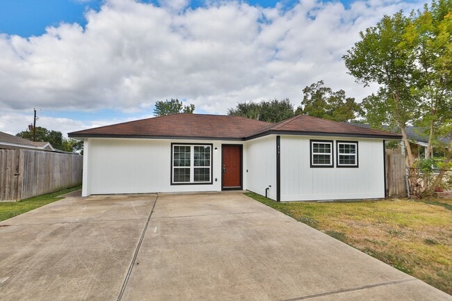 Photo - 913 Avenue M