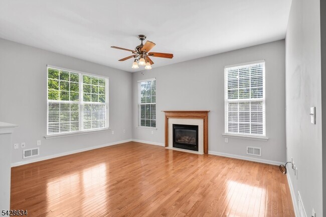 Photo - 31 Winding Hill Dr