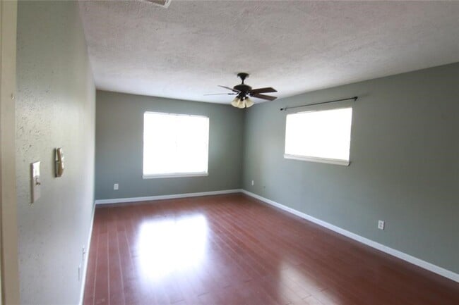 Photo - 10555 Turtlewood Ct Unit 1001