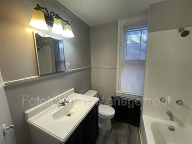 Photo - 631 Roosevelt Ave