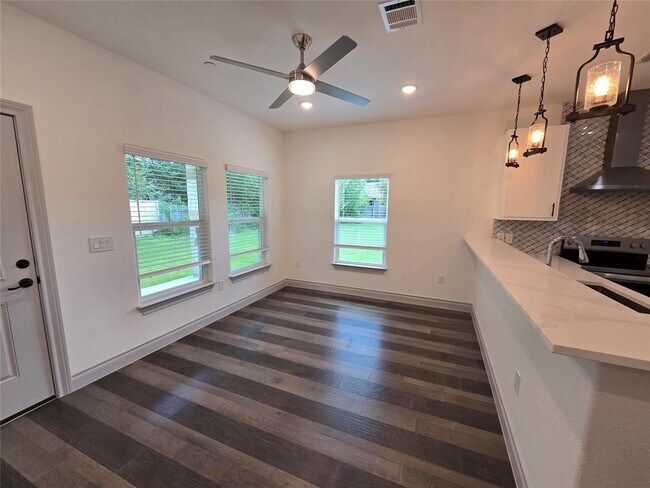 Photo - 2105 Tiger Trail Unit 703