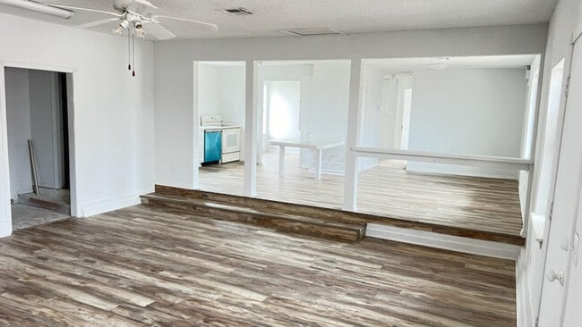 Photo - 1700 S Choctaw Rd