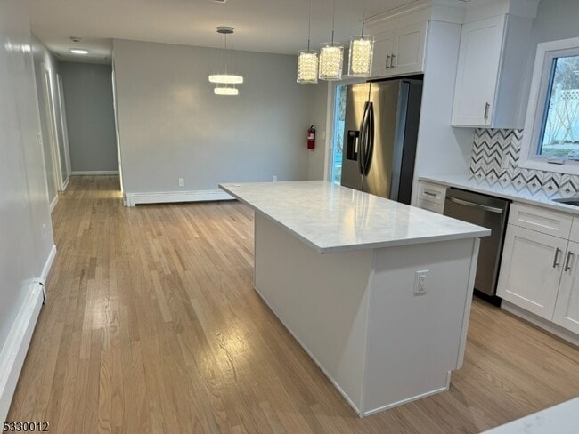 Photo - 14 Rohn St