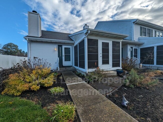 Photo - 406 Franklin St