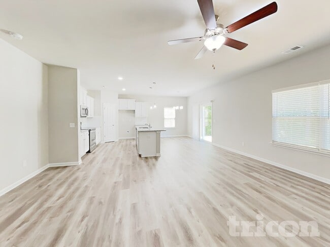 Photo - 228 Spring Knoll Dr