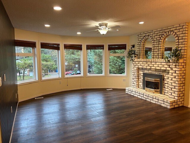 Photo - 2647 Labieux Rd Unit Upper