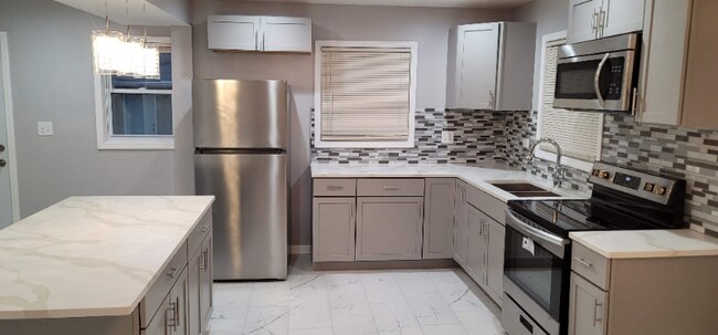 Photo - 2056 Prospect Ave