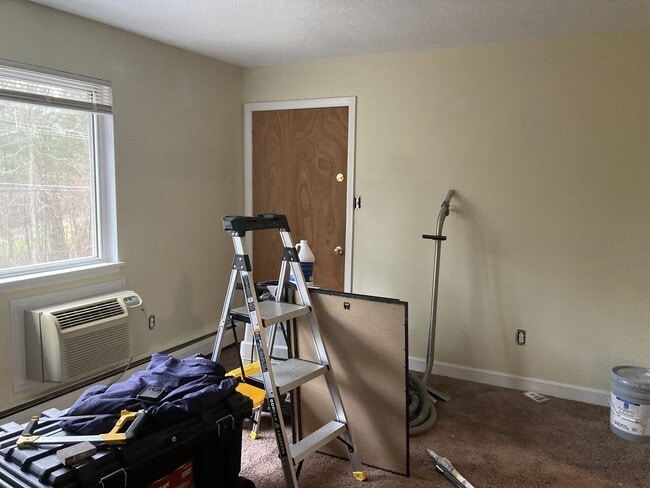 Photo - Hilltop Apartments Unit 89-14