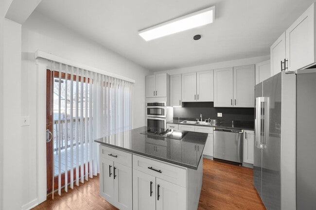 Photo - 7250 N Rogers Ave