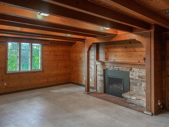 Studio with Carmel Hill Views - Available ... - Studio with Carmel Hill Views - Available ... House