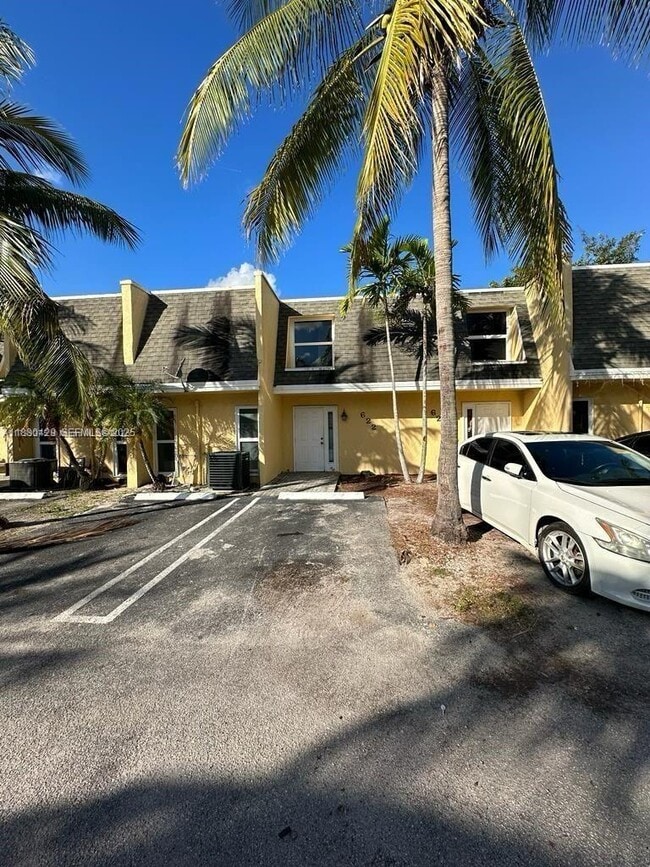 Building Photo - 622 SW 1st St Unit 622