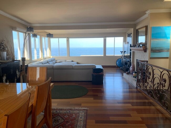 328 Paseo de la Playa Unidad UnitF