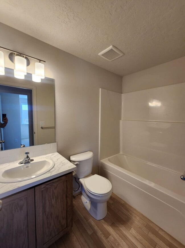 Photo - New Construction 3 Bedroom Townhome-Style Duplex – Modern Living in Madras
