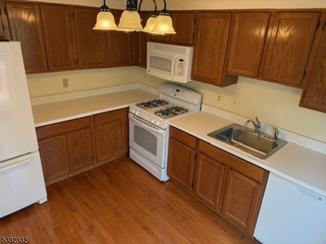 Photo - 8 Bateman Way