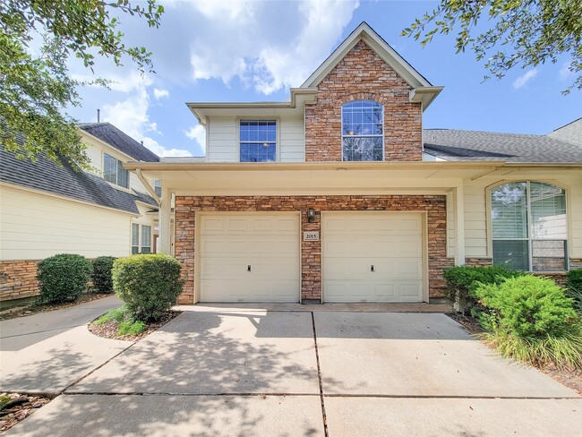 Photo - 2015 Grand Terrace