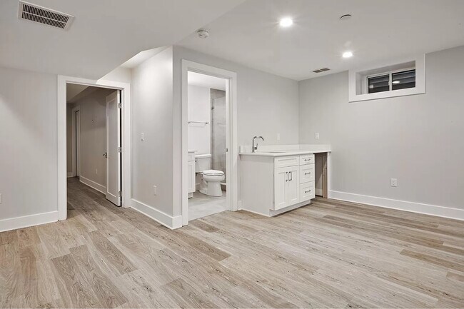 Photo - 57 Hurley St Unidad 2