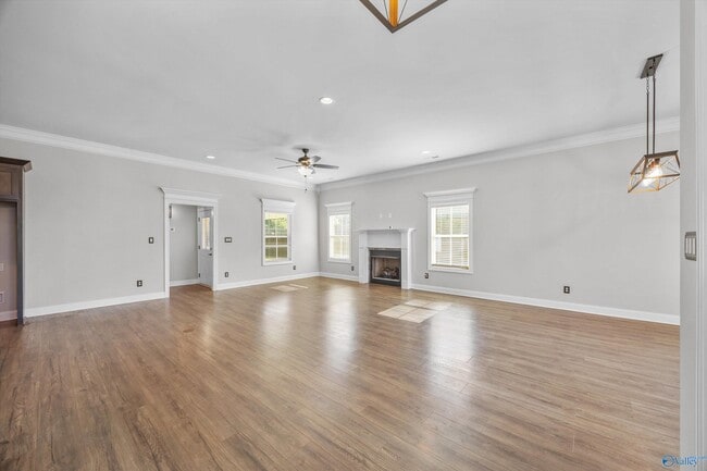 Photo - 17050 Stonegate Dr