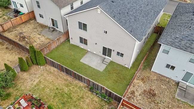 Photo - Spacious 5-Bedroom Home in Prime Yelm Loca...