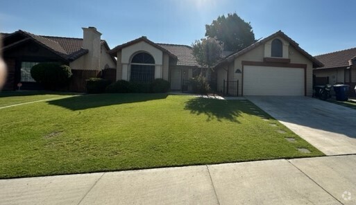 Building Photo - 7005 Safflower Ct Rental