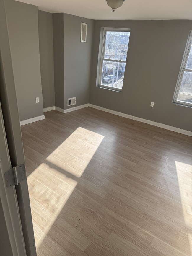 Photo - 1004 W Lombard St