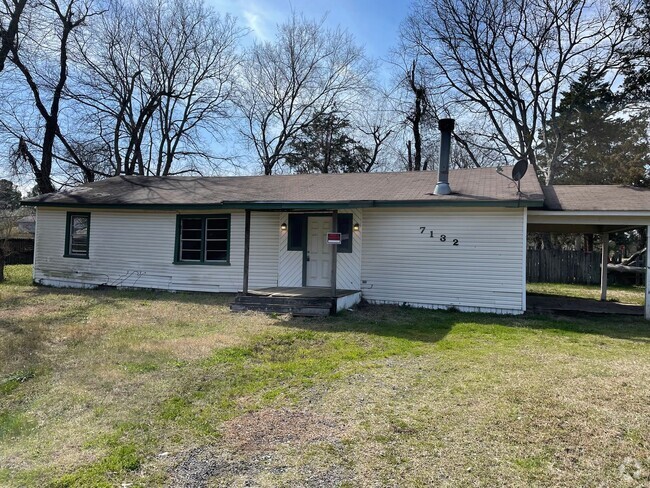 Building Photo - Gorgeous 4 Bedroom home in Greenwood