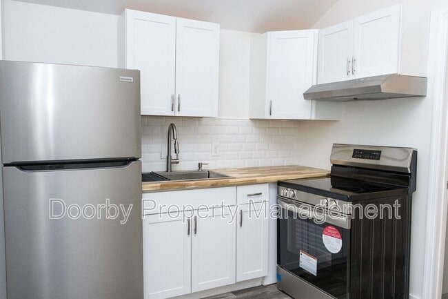 Photo - 358 Derby Cir