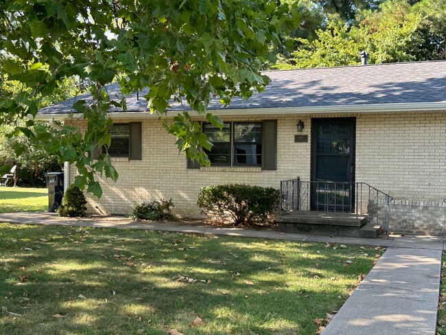 Photo - 601-607 Meadowmere Dr Townhome