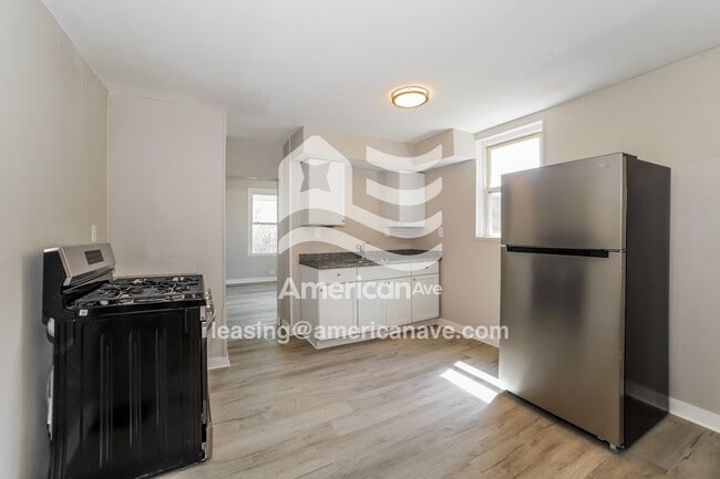 Photo - 2129 N Bourland Ave