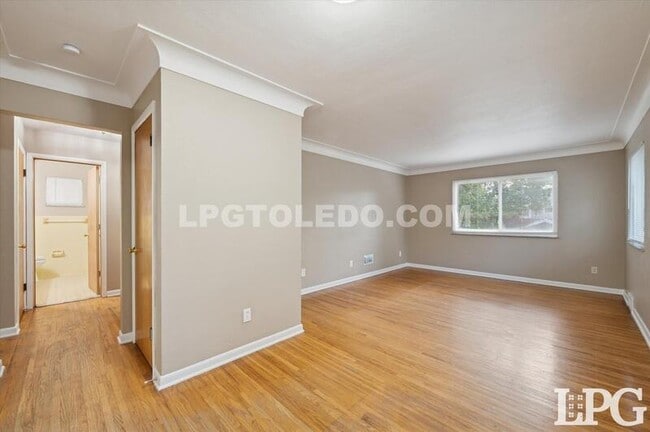 Photo - 4424 Westway St