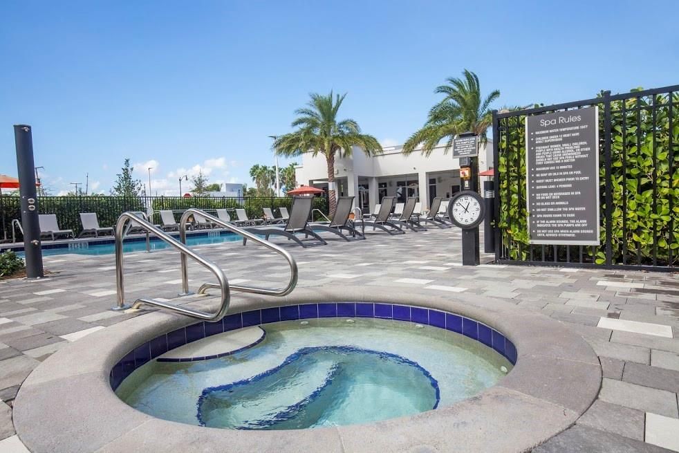 Photo - 1240 NE 24th St