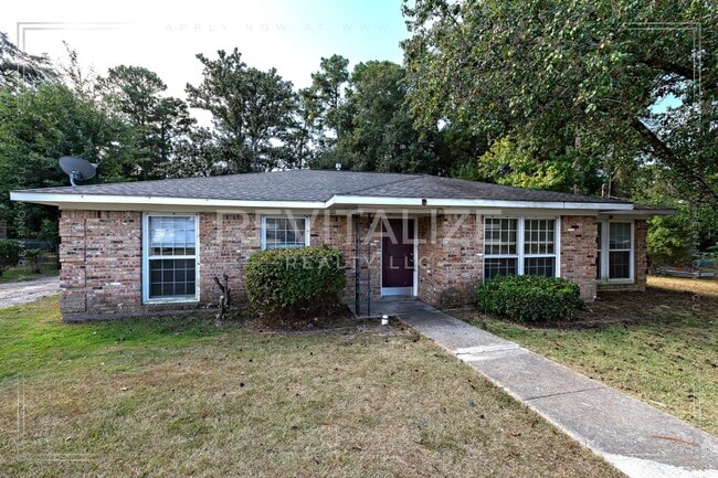 Building Photo - Beautiful 4 Bed 2 Bath Home in Daphne!!