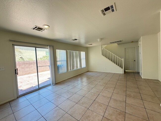 Photo - 5038 W Desert Dandelion Ct