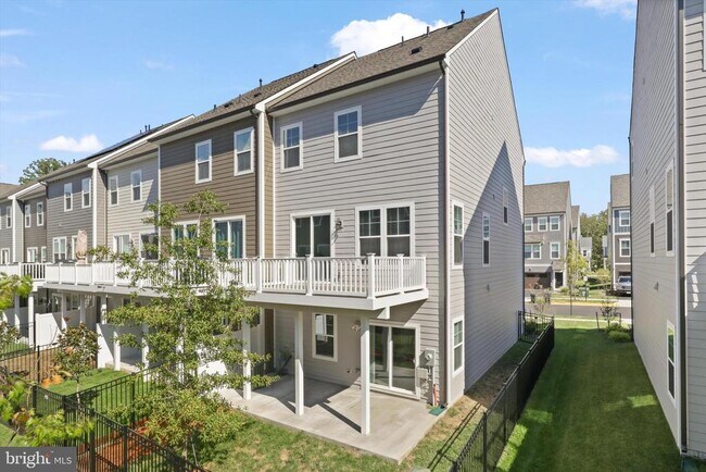 Building Photo - 1780 Cherry Birch St Rental