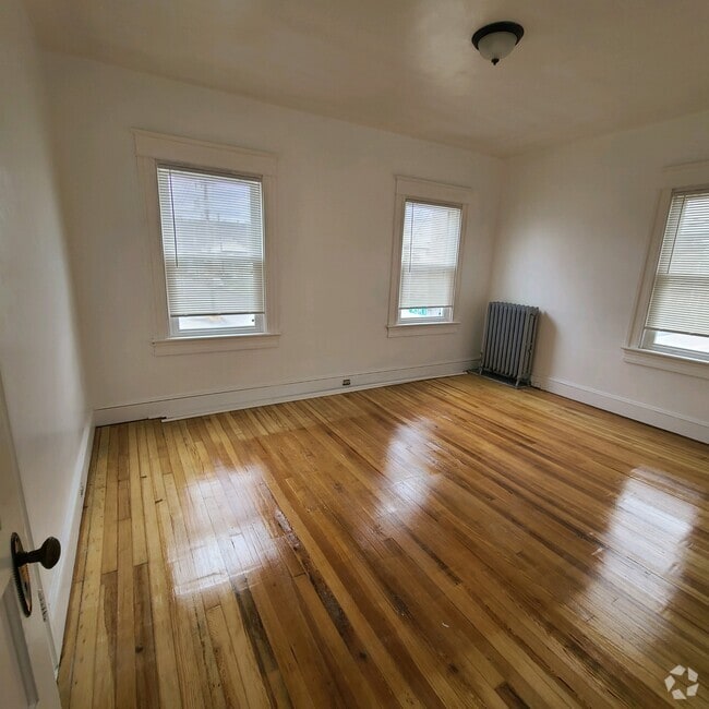 Building Photo - 1001 Wheeler Ave Unit Apt #1
