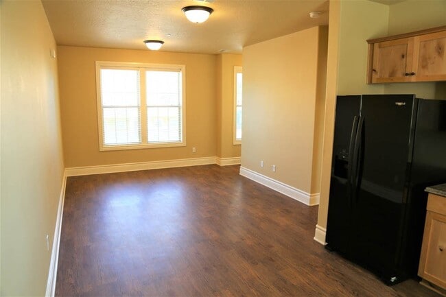 Photo - 2131 NW Janssen St Unidad 107