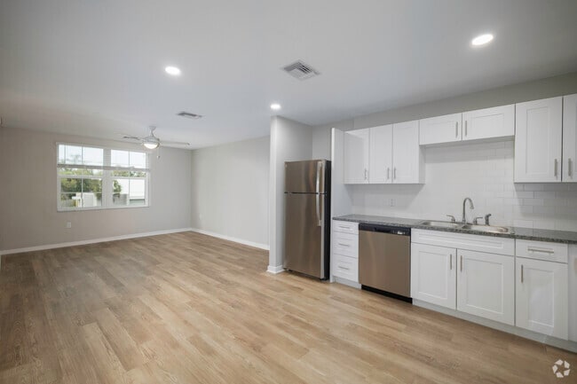 1BR, 1BA - 601SF - Kitchen