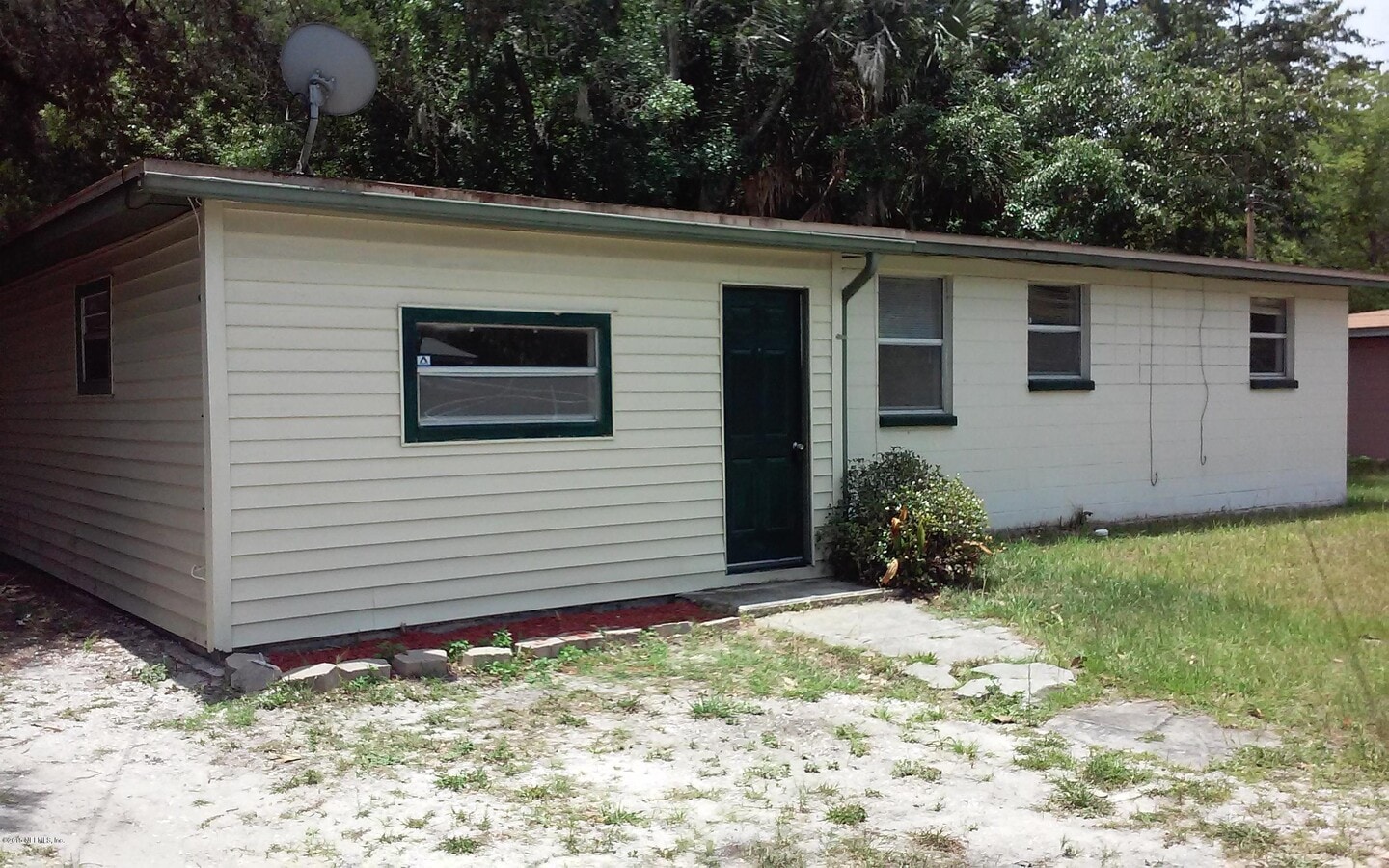 Photo - 220 Woodside Dr