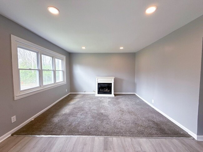 Photo - Newly Rehabbed Cozy 2BR Home Near Downtown Columbus – Modern Updates for Only $1,249
