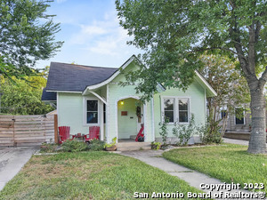 Building Photo - 738 Bailey Ave Rental