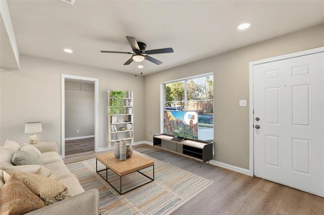 Photo - 1118 Richard Dr