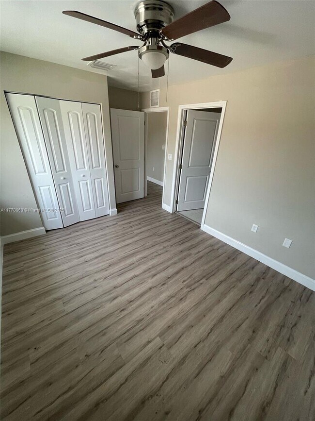 Photo - 815 NW 3rd Ave