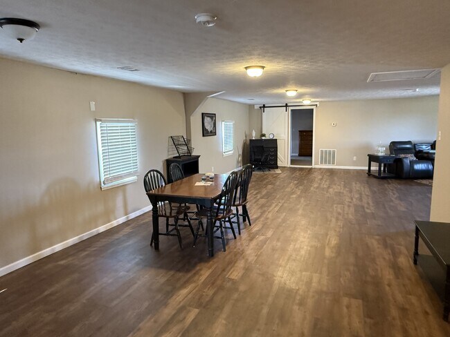 Photo - 11324 Rineyville Rd