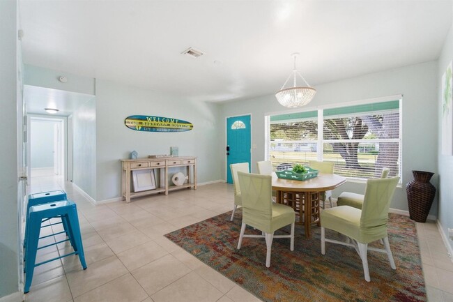 Photo - 1424 Willow Rd