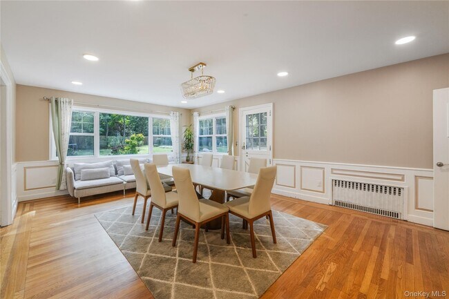 Photo - 24 Mineola Ave